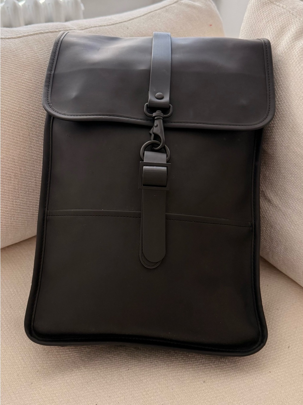 Black Rains Waterproof Backpack Mini - Picture 3 of 6